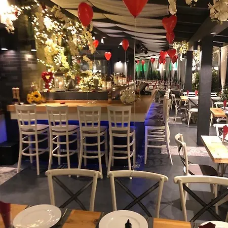 Готель Seasons Design - Free Parking 5*