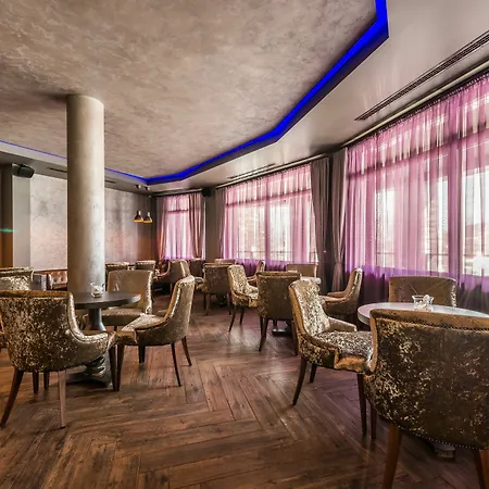 Готель Seasons Design - Free Parking 5*