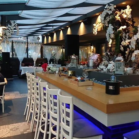 All Seasons Residence Design Hotel - Free Parking