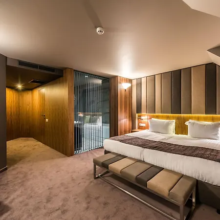 All Seasons Residence Design Hotel - Free Parking