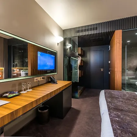 All Seasons Residence Design Hotel - Free Parking 5* 소피아