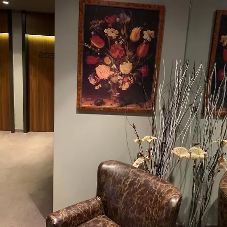 All Seasons Residence Design Hotel - Free Parking 5*