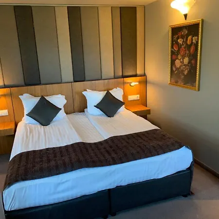 All Seasons Residence Design Hotel - Free Parking 5*