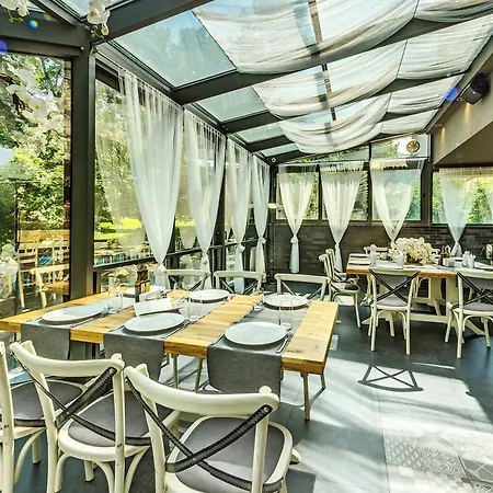 All Seasons Residence Design Hotel - Free Parking 호텔 소피아