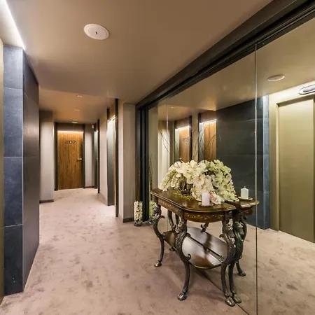 All Seasons Residence Design Hotel - Free Parking 소피아